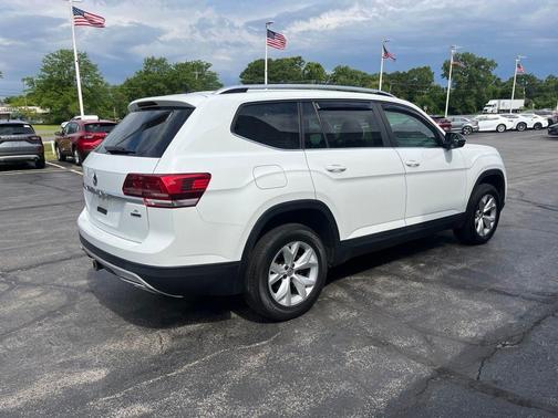 Pure White 2019 Volkswagen Atlas 3.6L S