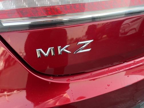 2016 Lincoln MKZ Base