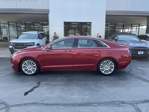 2016 Lincoln MKZ Base