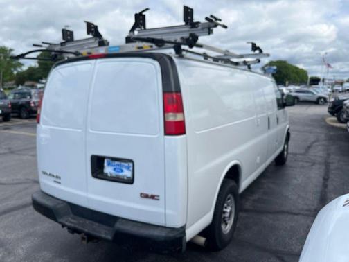 Summit White 2015 GMC Savana 3500 Work Van