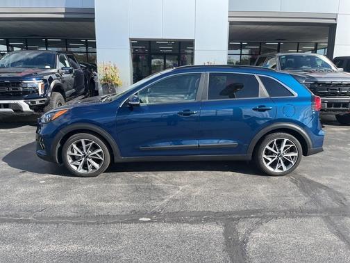 2022 Kia Niro Touring SE