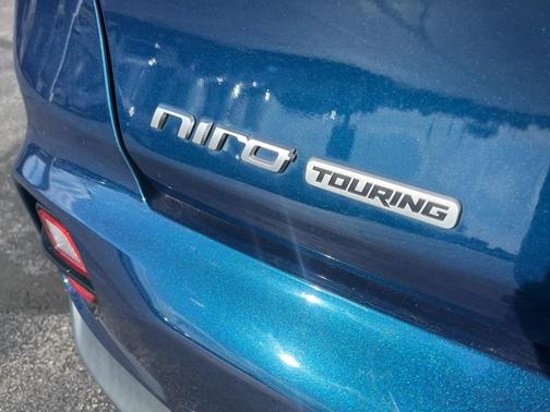 2022 Kia Niro Touring SE