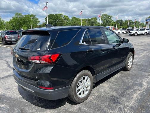 Mosaic Black Metallic 2023 Chevrolet Equinox 1LT