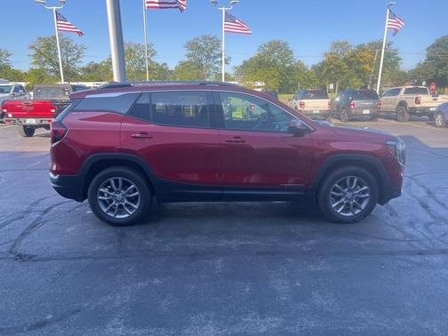 2023 GMC Terrain SLT