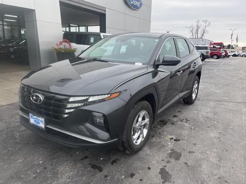 2023 Hyundai TUCSON SE