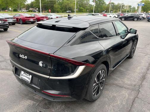 Black 2023 Kia EV6 Wind