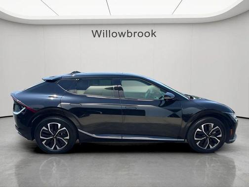 Black 2023 Kia EV6 Wind
