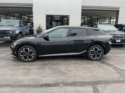 Black 2023 Kia EV6 Wind