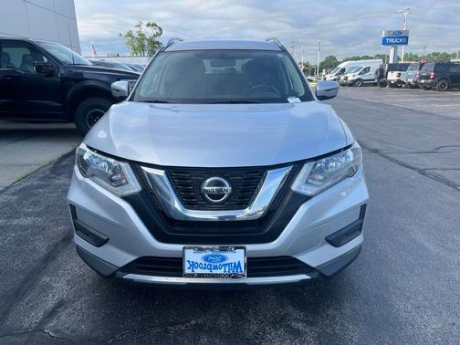Brilliant Silver 2018 Nissan Rogue SV
