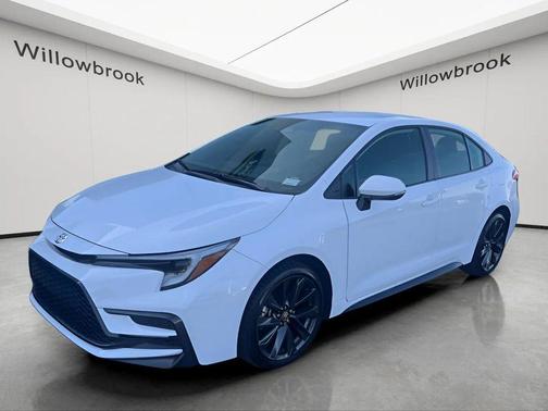 Ice 2025 Toyota Corolla SE
