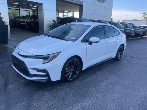 Ice 2025 Toyota Corolla SE