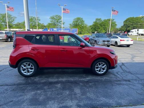 Inferno Red 2024 Kia Soul LX