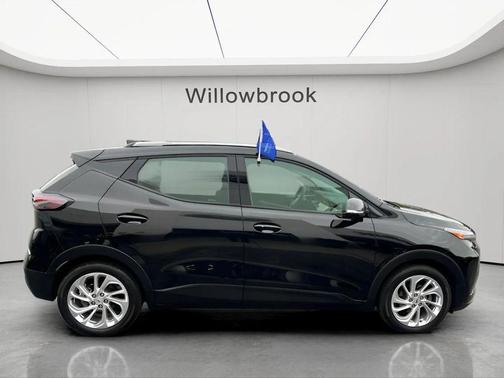 Mosaic Black Metallic 2023 Chevrolet Bolt EUV LT