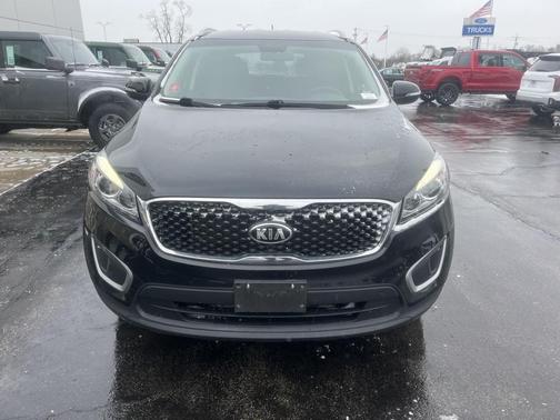2017 Kia Sorento LX