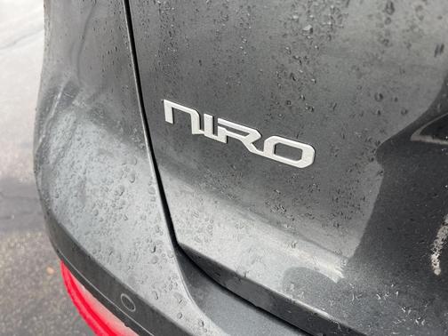 2023 Kia Niro EX Touring