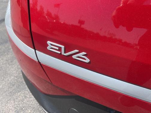 Runway Red 2024 Kia EV6 Light