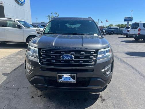 Magnetic 2017 Ford Explorer XLT
