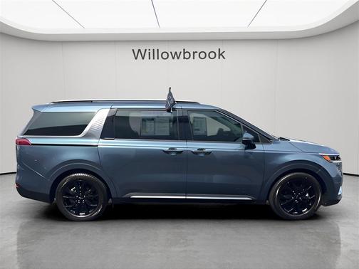 2024 Kia Carnival SX