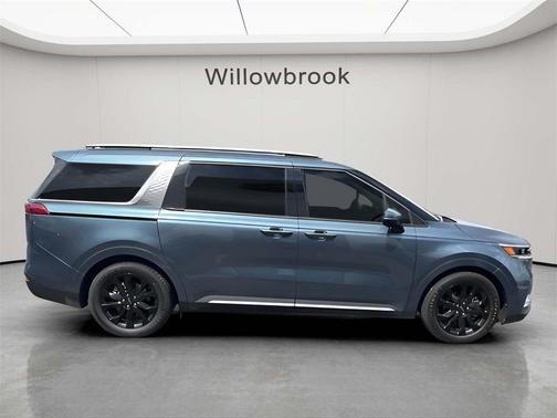 2024 Kia Carnival SX