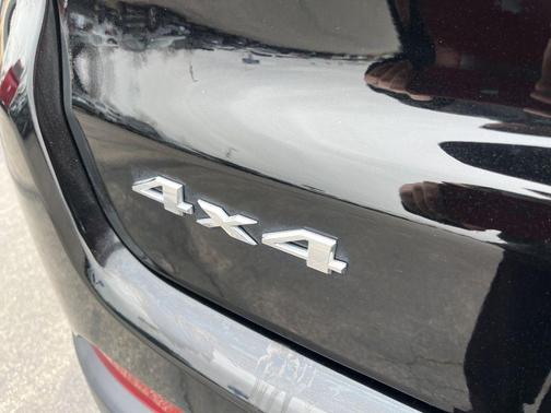 Diamond Black 2018 Jeep Compass Latitude