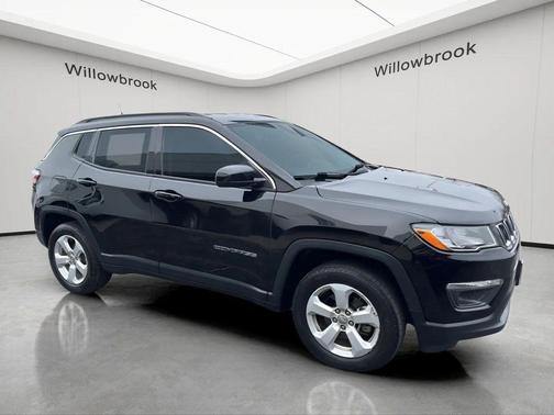 Diamond Black 2018 Jeep Compass Latitude