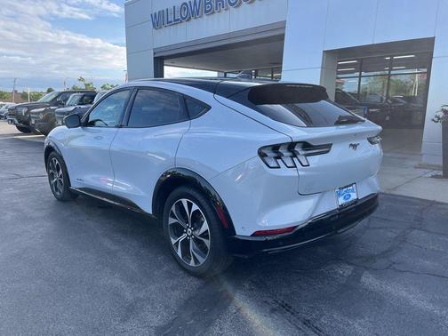 White Metallic 2022 Ford Mustang Mach-E Premium