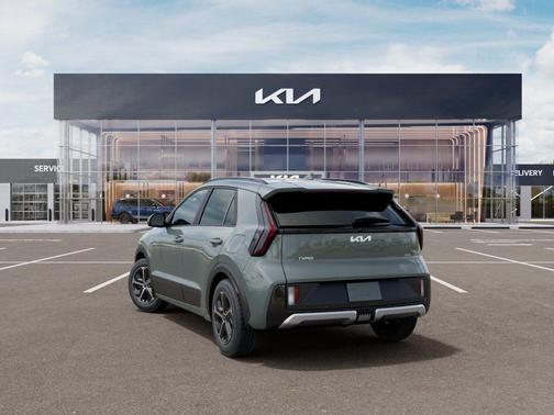 Green 2027 Kia Niro EX