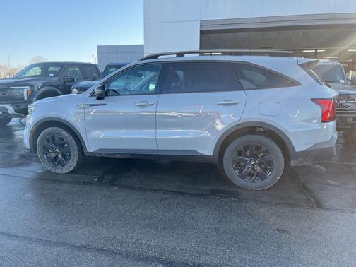 2023 Kia Sorento X-Line S