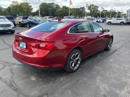 2024 Chevrolet Malibu LT