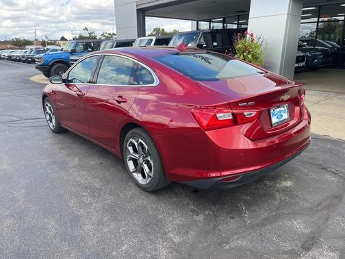 2024 Chevrolet Malibu LT