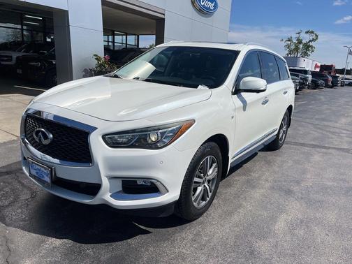White 2017 INFINITI QX60 Base