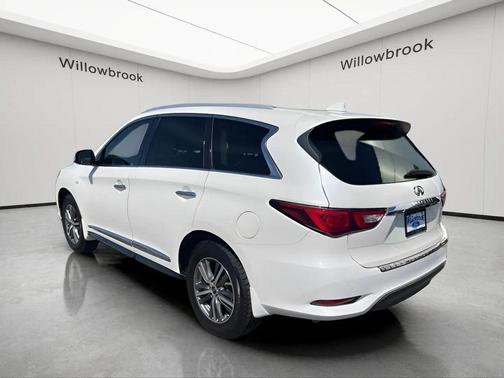 White 2017 INFINITI QX60 Base