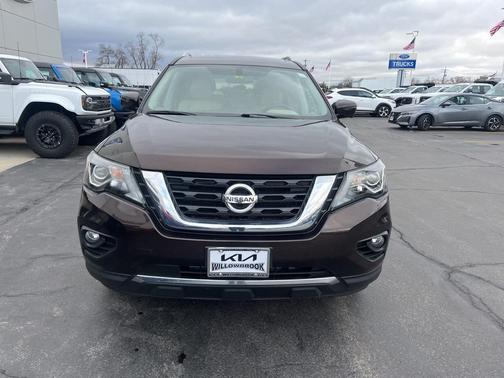 2020 Nissan Pathfinder Platinum