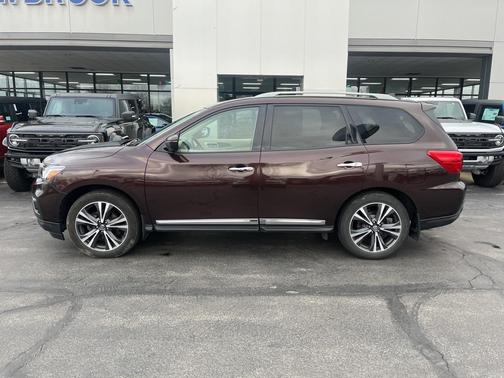 2020 Nissan Pathfinder Platinum