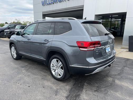 Platinum Gray Metallic 2019 Volkswagen Atlas 3.6L SEL