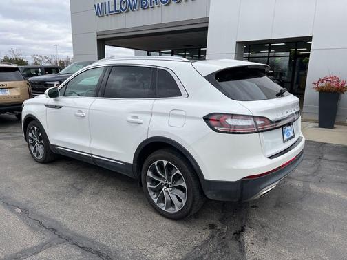 2022 Lincoln Nautilus Reserve