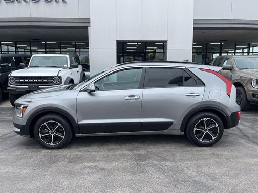 Steel Gray 2024 Kia Niro EX