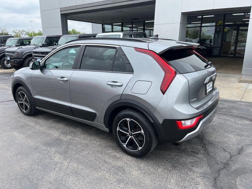 Steel Gray 2024 Kia Niro EX