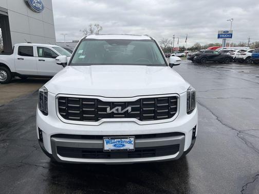Glacial White Pearl 2023 Kia Telluride S