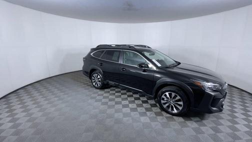 Crystal Black Silica 2025 Subaru Outback Limited