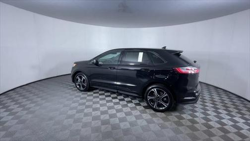 2022 Ford Edge ST