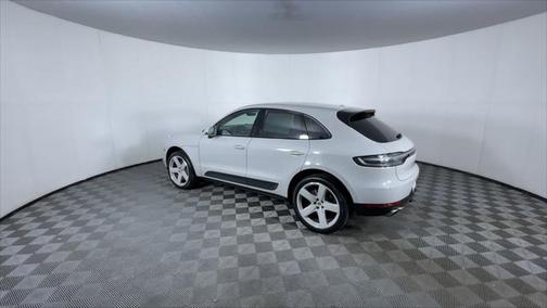2020 Porsche Macan Base