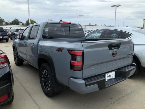 2024 Nissan Frontier PRO-4X