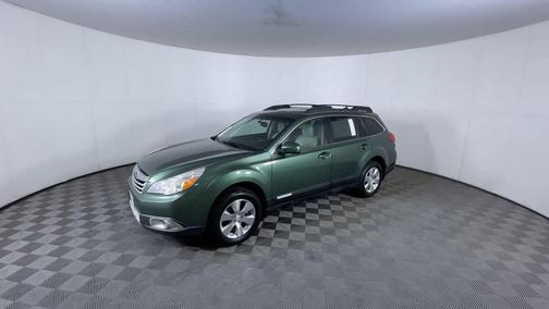 Cypress Green Pearl 2011 Subaru Outback 3.6 R Limited