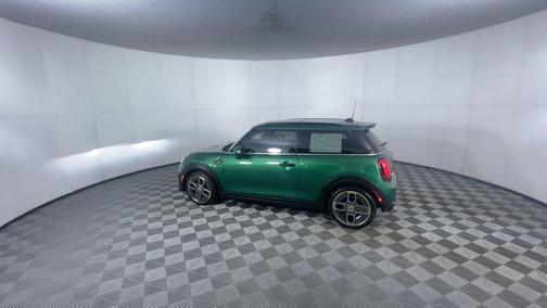 British Racing Green IV Metallic 2022 MINI Hardtop Cooper S