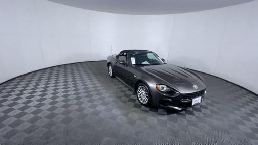 2017 FIAT 124 Spider Base