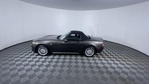 2017 FIAT 124 Spider Base