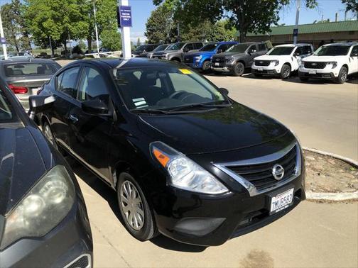 2015 Nissan Versa 1.6 SV