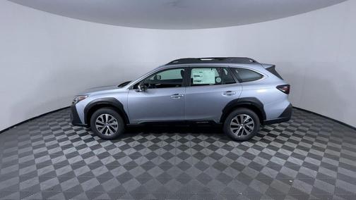 2025 Subaru Outback Base