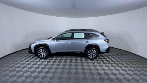 2023 Subaru Outback Base
